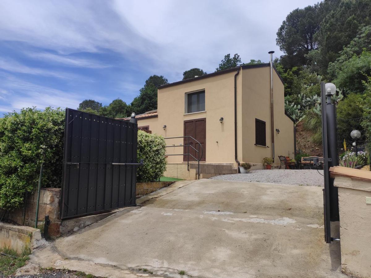 Casa Vacanze Villa Baronessa Cefalù Exterior foto